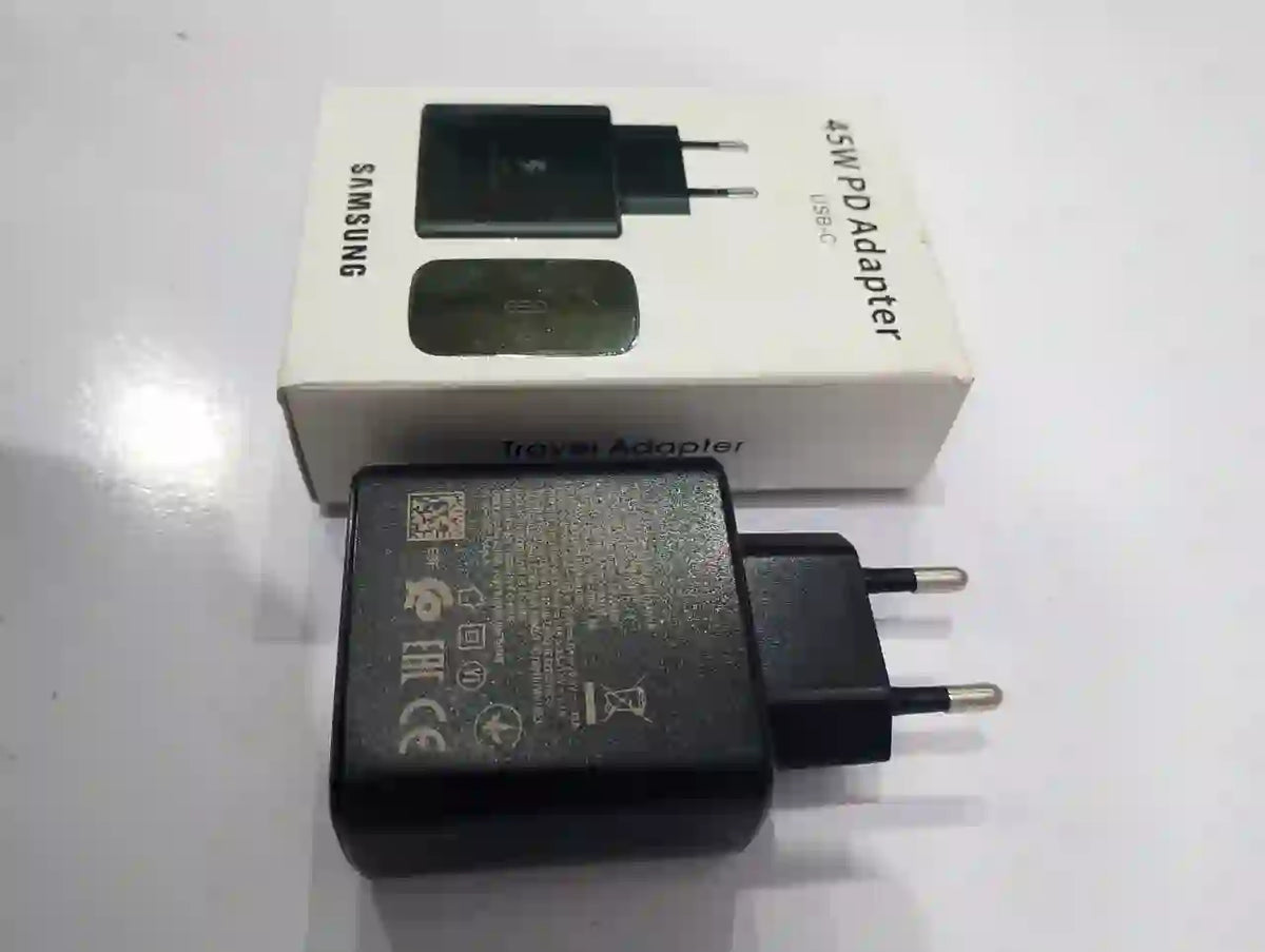 Samsung 45W PD Adapter