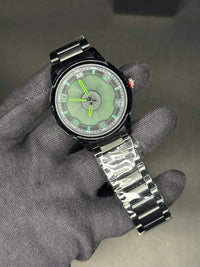 Men's Stainless Steel Chain Strap Analogue Watch White Red Green.