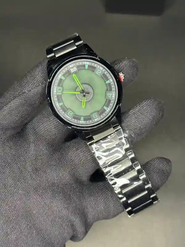 Men's Stainless Steel Chain Strap Analogue Watch White Red Green.